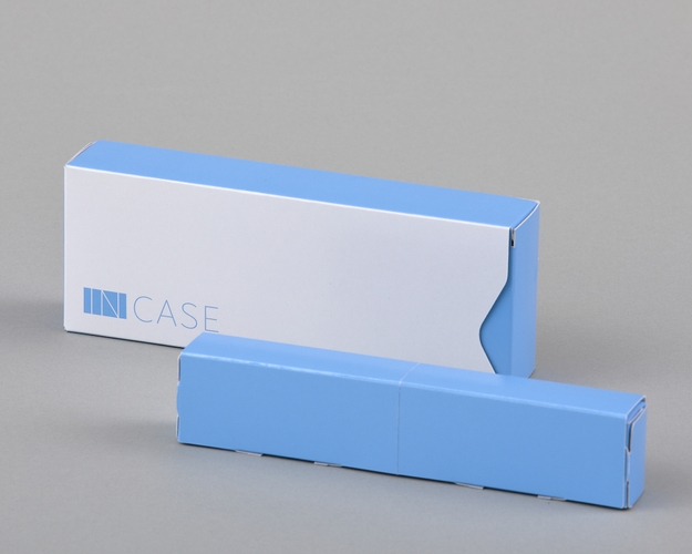 本体ケースと針の収納ケース