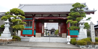 第17番札所井戸寺　仁王門
