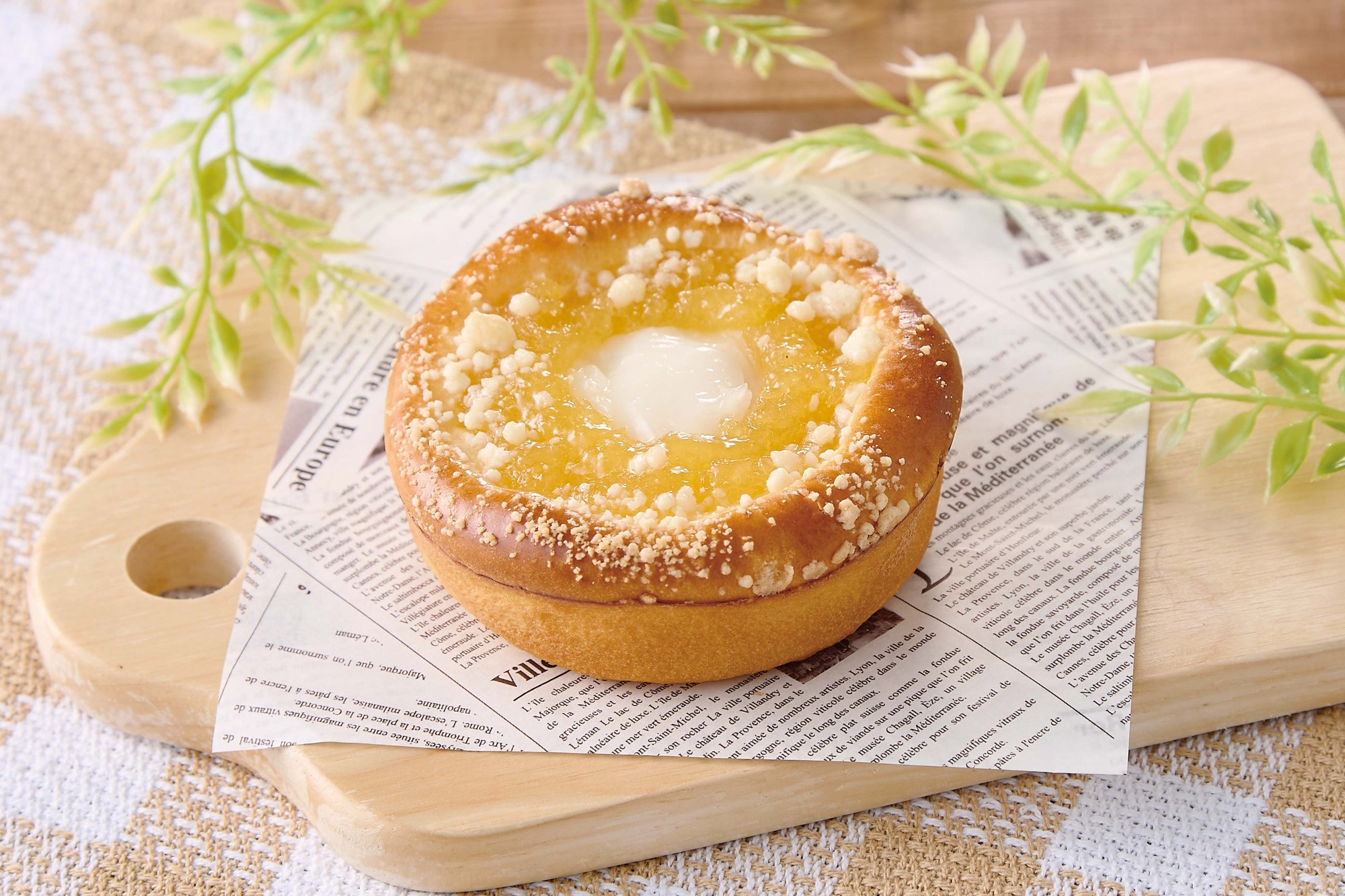 【ライフ近畿圏】夏にぴったりのさわやかパン!インストアベーカリー“小麦の郷”から「パインヨーグルト」を新発売♪