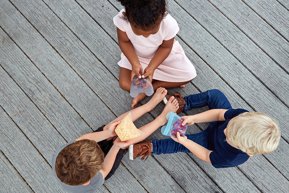 ジップされているから外にも持ち運びしやすい