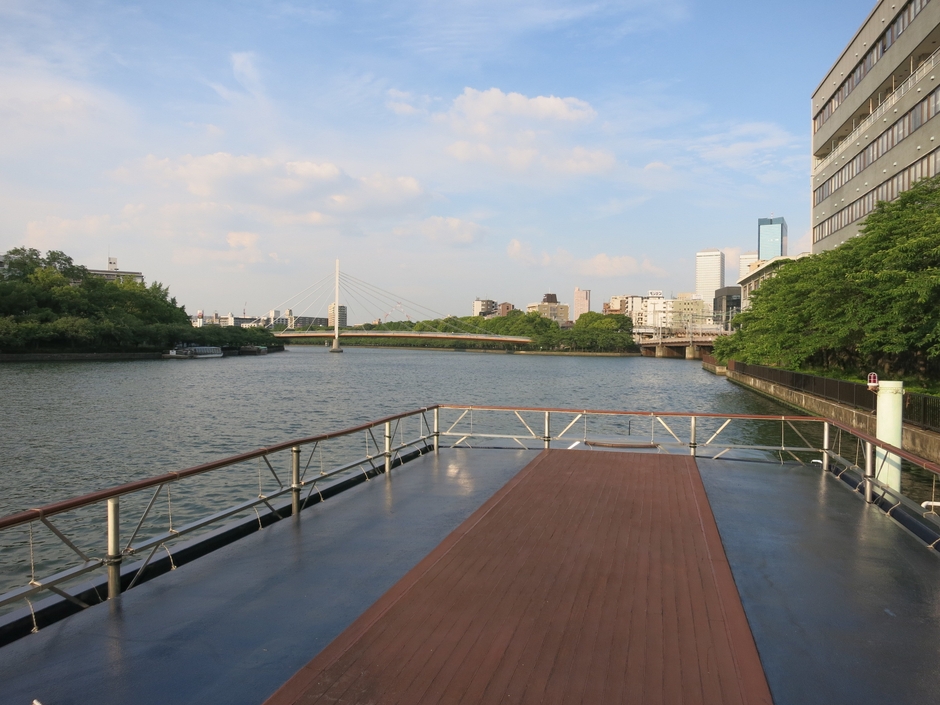 ひまわり船上デッキ