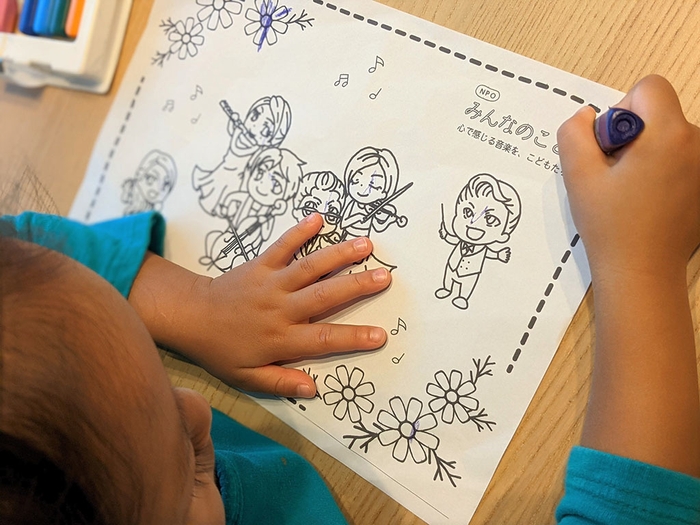写真4:アンケート特典のぬりえはプリントアウトして楽しめる