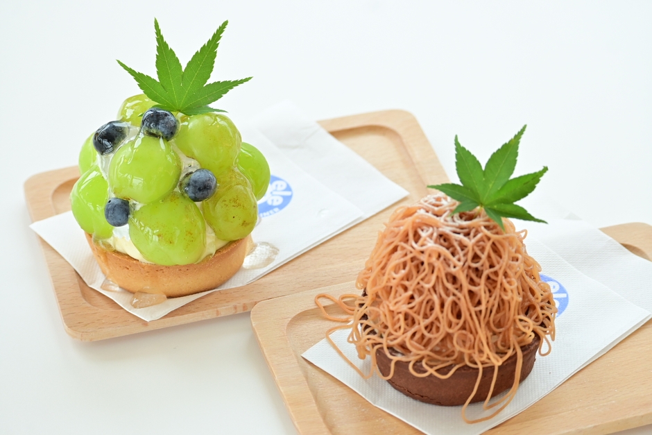 ▲(左)フルーツカスタードタルト(右)ショコラマロンタルト