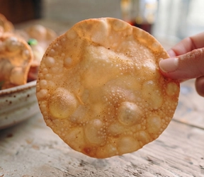 日本唯一の餃子の皮から作る餃子せんべい専門店「浜龍」が 日本一の餃子の街“浜松”に9月11日(金)OPEN！！