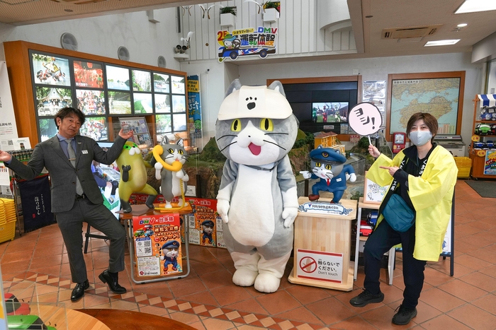 シークレットゲストに「ムジーナ」と「電話猫」も登場