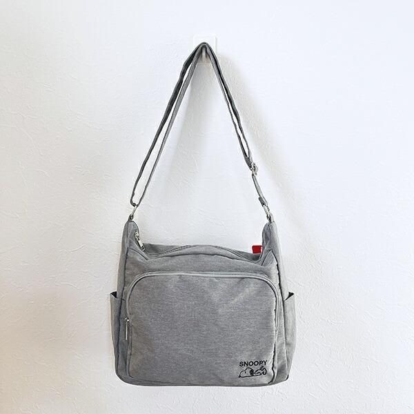 スヌーピーのショルダーバッグ