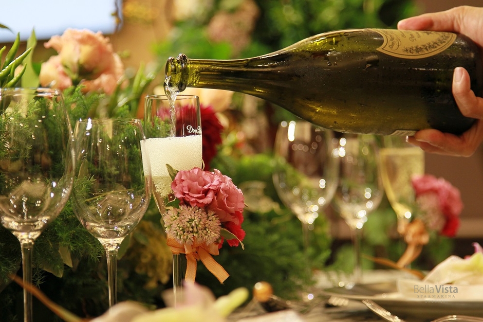 カウントダウンはシャンパンのBIGボトルオープン!(イメージ)