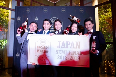 ファイナリスト5名(左から)高宮 裕輔氏、西野 真司氏、水岸直也氏、佐藤 麻美氏、岡沼 弘泰氏