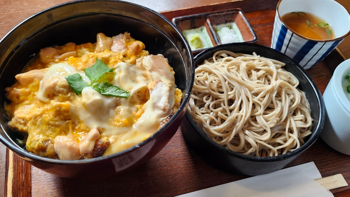 平日ランチセットも提供