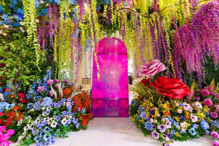 アイランド シャングリ・ラ 香港 蜷川 実花氏コラボレーション「バタフライ・シーズン」