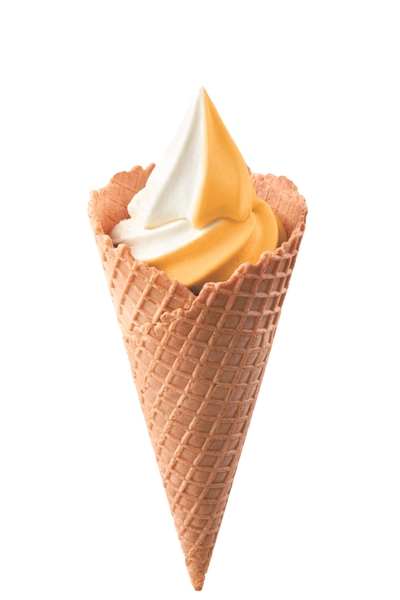 宮崎マンゴーミックスソフト ワッフルコーン 単品画像