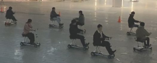 小型モビリティ車両