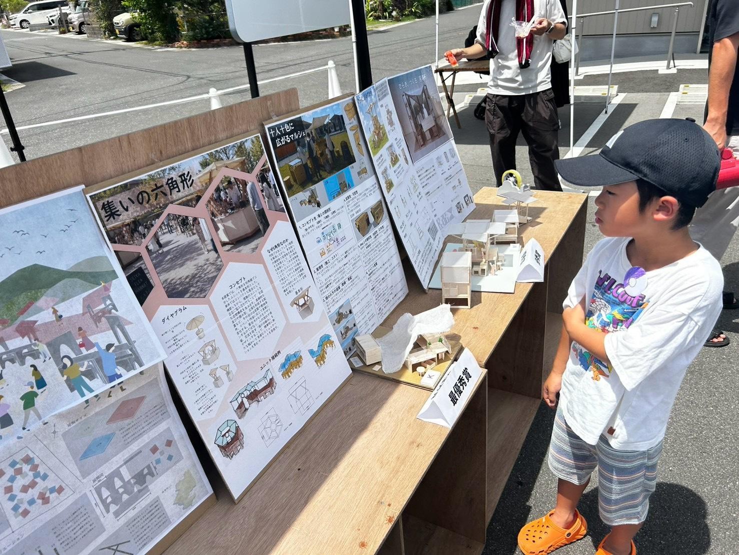 「目の前で人が倒れたら?」子どもがAEDを体験!
クリニックがつくる夏のひろば第4回 開催報告