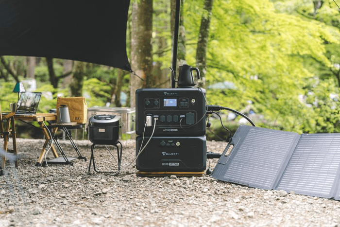 BLUETTI　AC300＆B300＋PV350