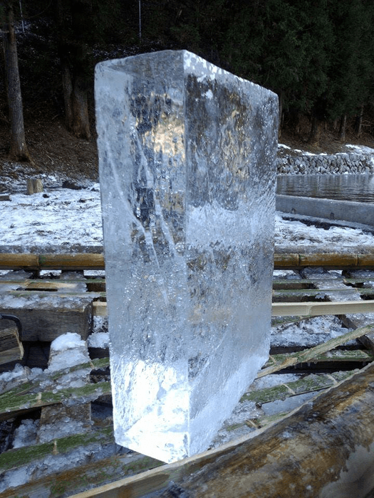 硬くて溶けにくい天然氷