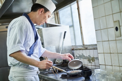 当館料理人の「本気の仕込み」をご堪能ください!