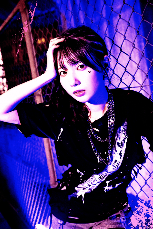 Drs.&Vo.奥ゆい (C)Photographer:達川範一/Artworks:YORKE.
