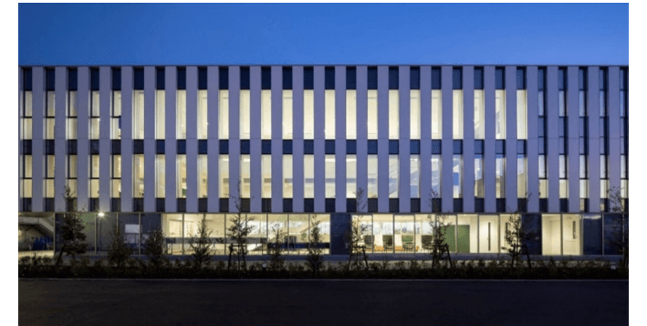 イノベーションセンター外観２