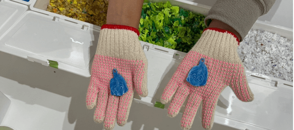 令和6年（2024年）に実施したイベントで廃プラスチックを利用して製作したキーホルダー