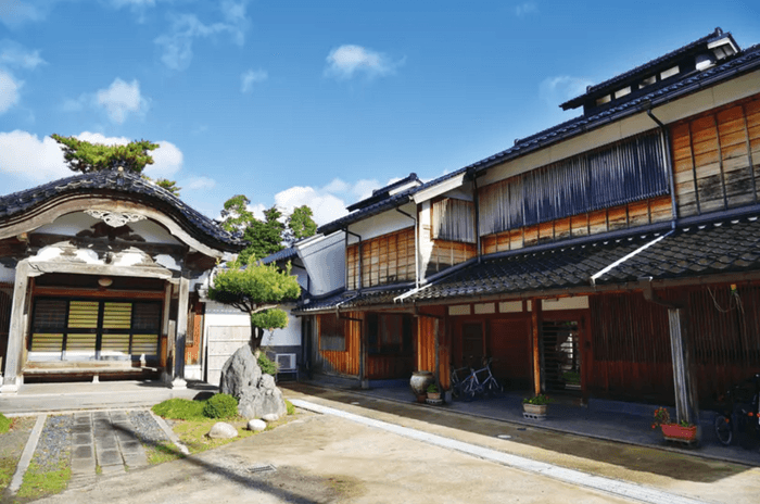 食と文化の泊まれるお寺乗光寺（石川県珠洲市）