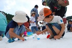 六甲山カンツリーハウス 「真夏の雪まつり」 イメージ