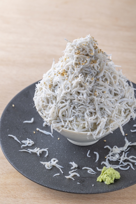 しらすどっさり丼ぶり 1,980円(税込)