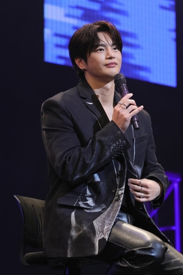 SEO IN GUK「IN THE X」日本デビュー１０周年記念ファンコンサート©THE STAR E&M