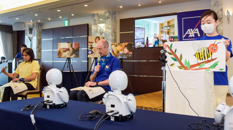 オリジナル絵本を紙芝居を使って読み聞かせ