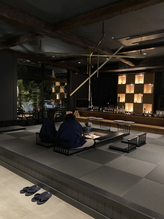 土曜の夜はBARも