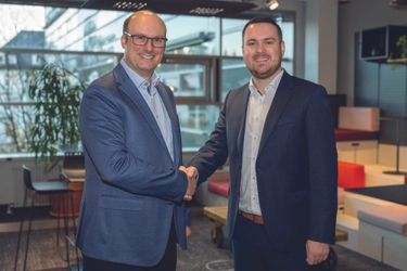 IPG Automotiveとb-plus automotive、ADAS/自動運転の妥当性検証で戦略的パートナーシップを締結