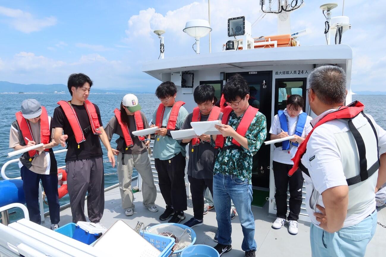 【名城大学】総合学術研究科が三河湾で海洋実習を実施