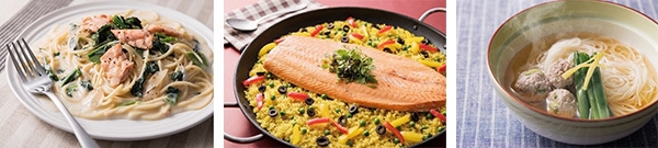 (左から)<セルフパスタコーナー>サーモンのホワイトソース、サーモンとグリーンピースのパエリア、ねぎまにゅうめん