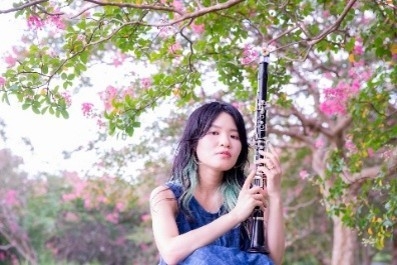 小林 鮎美氏