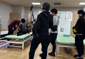 【全国放送】フジテレビ「イット！」が密着、変形性膝関節症の痛みに悩む患者の希望に