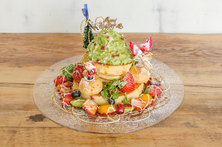 ピスタチオクリームと特製ソースの相性ばつぐん!