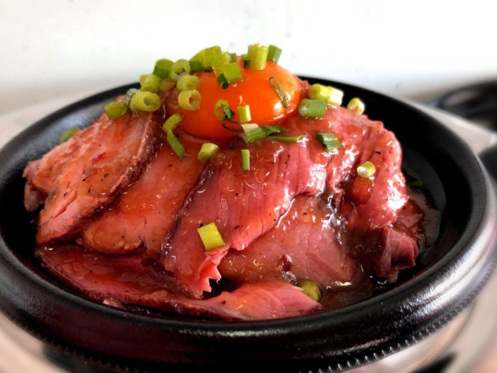 マウンテンローストビーフ丼