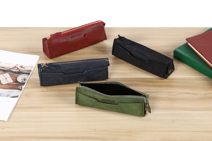 4色のペンケース