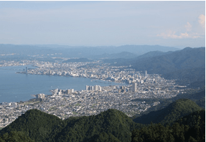 ▲比叡山からの眺め(大津市街地方面)