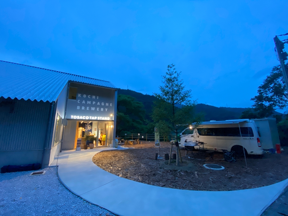 高知らしさを届けるクラフトビールブランド「TOSACO」