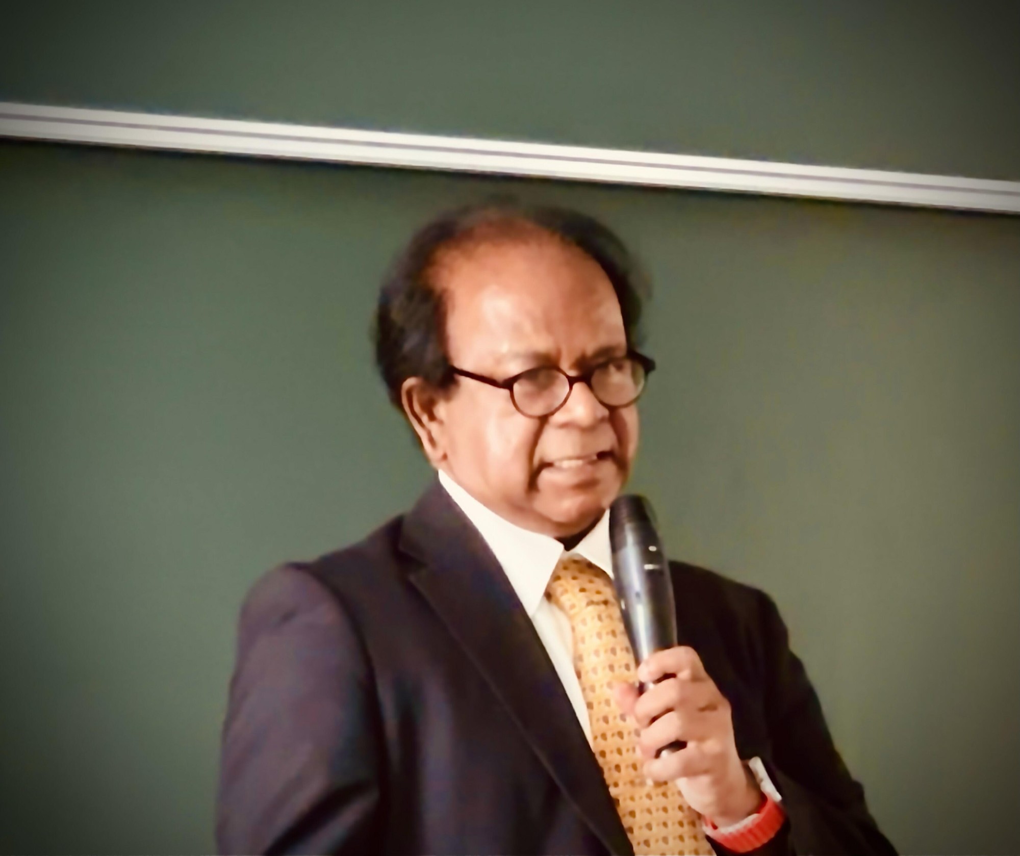 【名城大学】アーナンダ・クマーラ名誉教授が人間学部で２、３年生を対象に特別講義