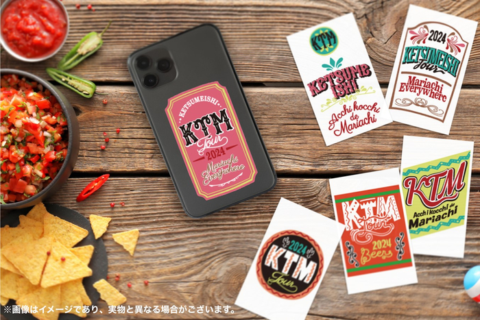 【KTMスマホステッカー】 ケツメイシツアーのテーマにあわせたデザイン全6種類。 スマートフォンにも貼れる名刺サイズのステッカーです。