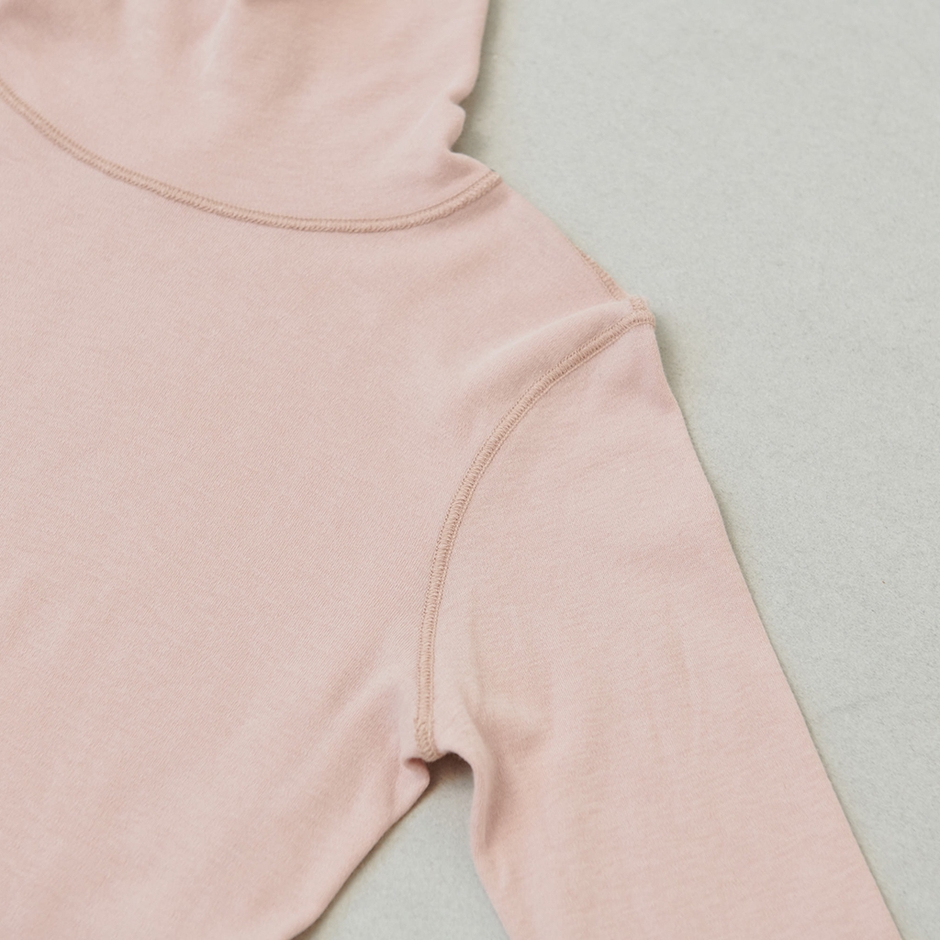 綿100%あったかインナー・タートルネック/クルーネック長袖レディース 商品特長1