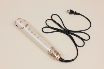 軽量/耐久性の高い電源コード
