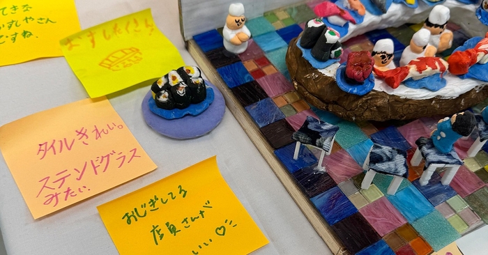 昨年のKIDS ART PARTY2025の作品展示の様子