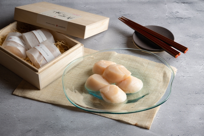 岩手県・三陸釜石 泳ぐホタテの貝柱桐箱入り