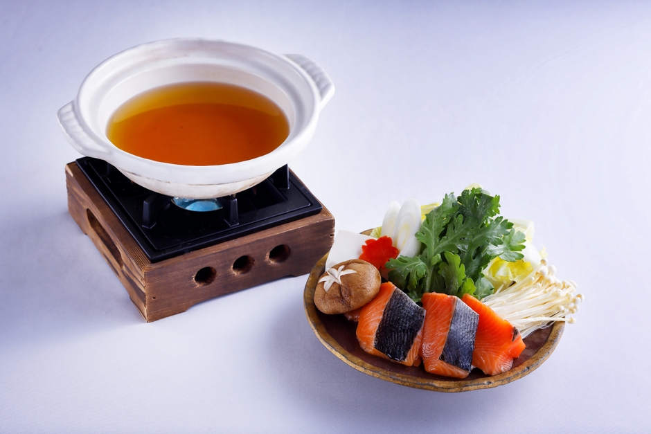 ▲春御膳の鱒鍋