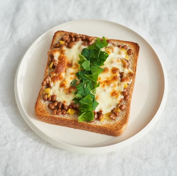 納豆チーズトースト