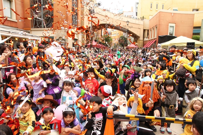 国内最大級のハロウィンイベント「カワサキ ハロウィン」(平成9年～令和2年)