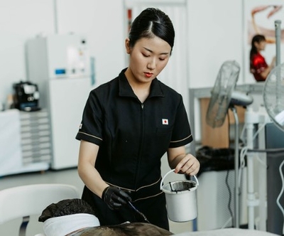 競技中の西村選手(愛知県長久手市出身) Photo by WorldSkills (licensed under CC BY 2.0)
