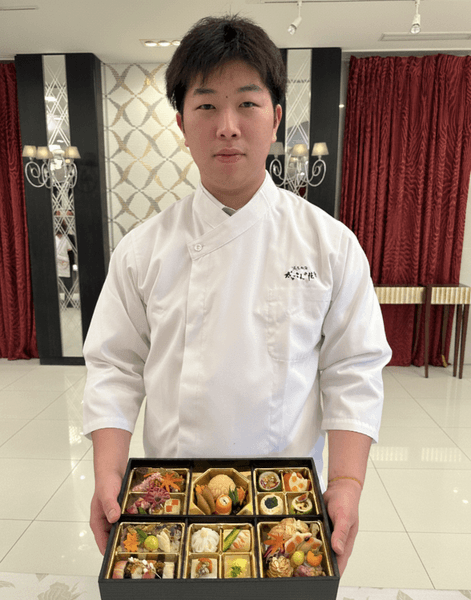 温泉山荘だいこんの花　児玉虎雅